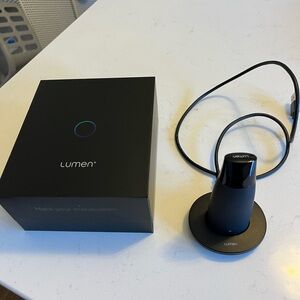 Lumen Metabolism Tracker with Charging Dock